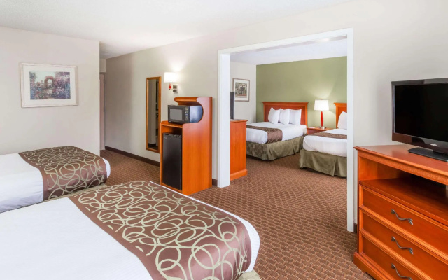 Sextuple Suite