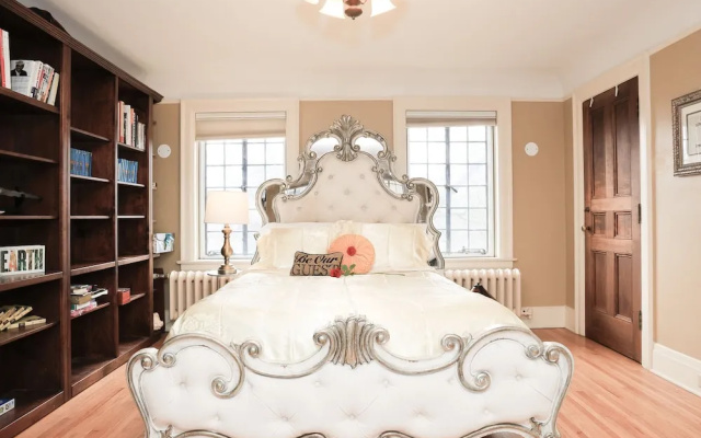 Deluxe Quadruple Suite