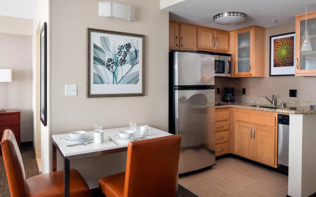 2 Bedrooms Suite