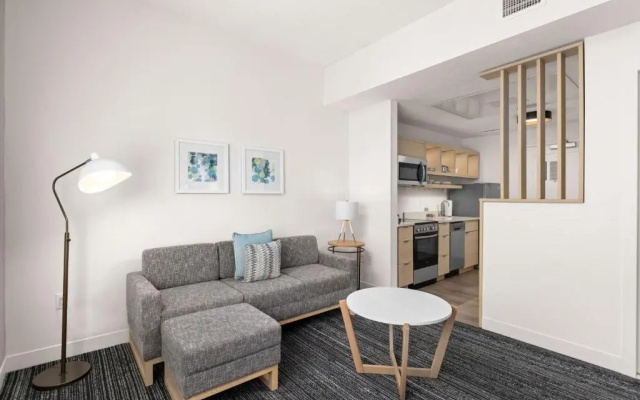 1 Bedroom Double Suite with balcony