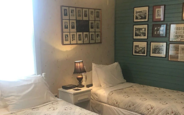 Standard Double room with courtyard view
