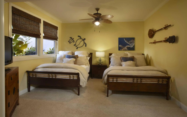 3 Bedrooms Villa with garden view