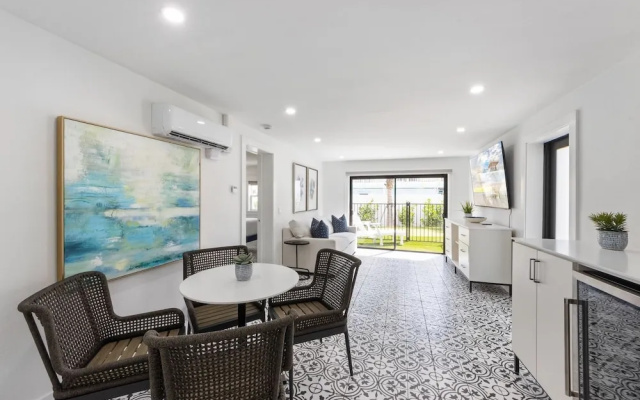 1 Bedroom Double Suite with pool view