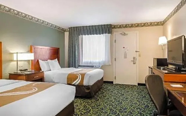 Business Quadruple room