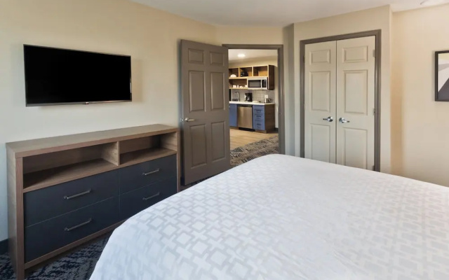 1 Bedroom Suite