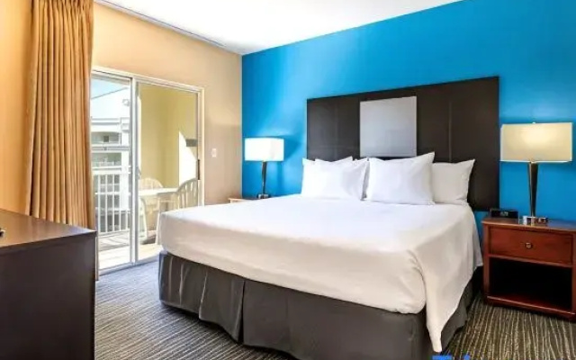 Double Suite with pool view