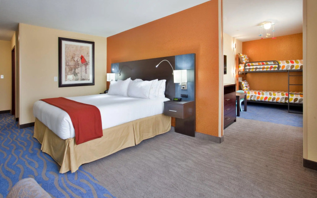1 Bedroom Quadruple Suite
