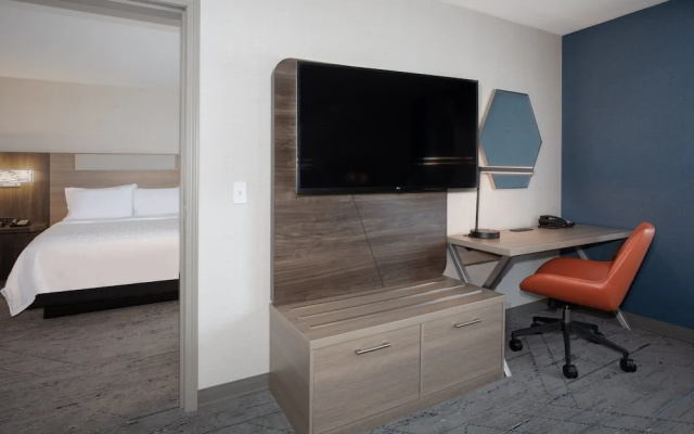 1 Bedroom Suite