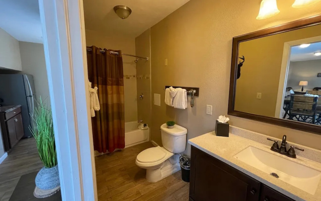 2 Bedrooms Suite with pool view