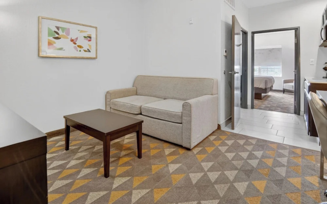 1 Bedroom Suite with city view