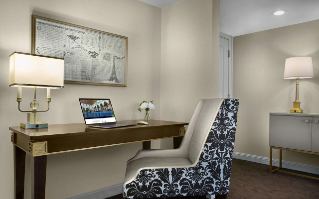 2 Bedrooms Double Suite