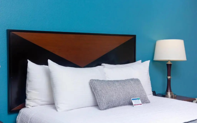 Petite Double room