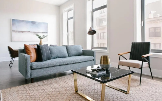 3 Bedrooms Apartment