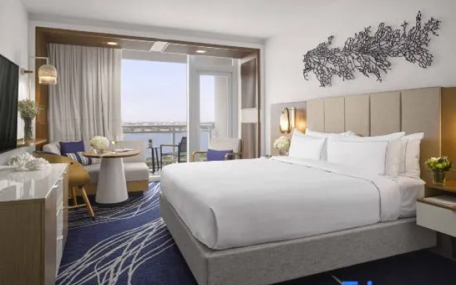 Double room with balcony and with water view