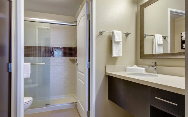 1 Bedroom Double Suite
