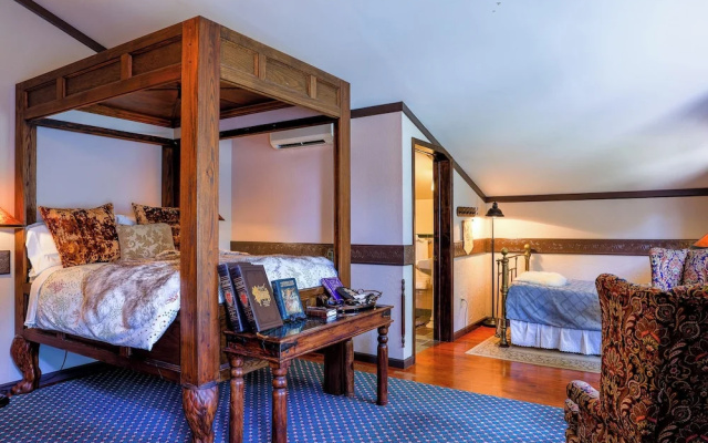 Grand room