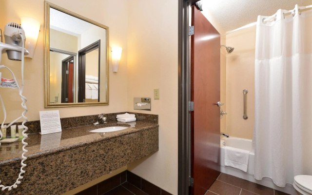 1 Bedroom Double Suite