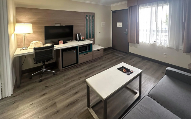 Double Suite