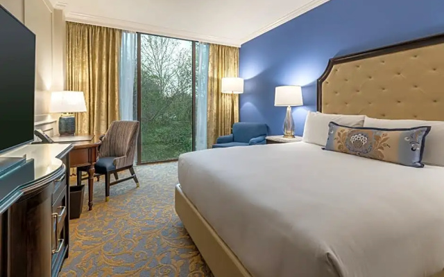 Traditional Corner Double room