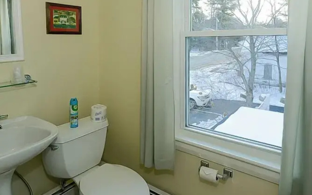 Comfort room