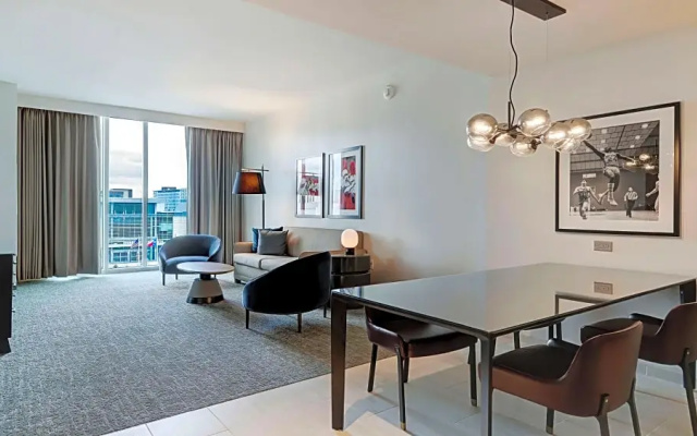 1 Bedroom Premium Sofa bed Double Suite with city view