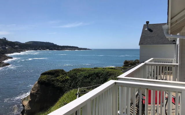 Comfort Quadruple Suite with ocean view