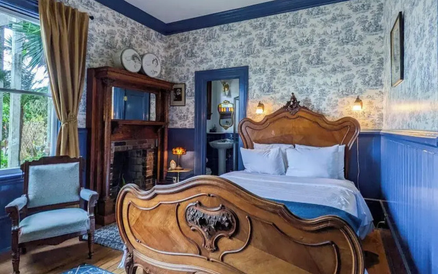 Classic room