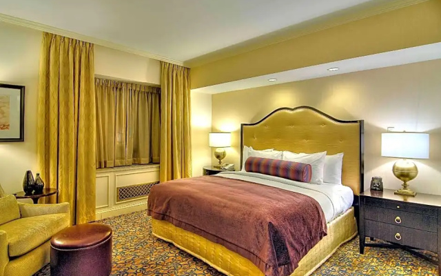 Presidential Double Suite with balcony