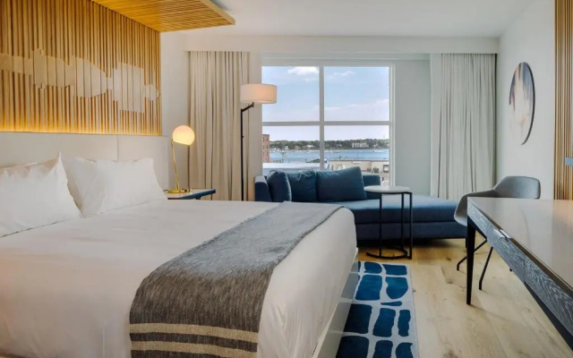 Standard Double room with water view