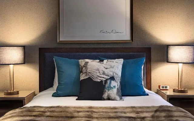 Deluxe Quadruple room with view