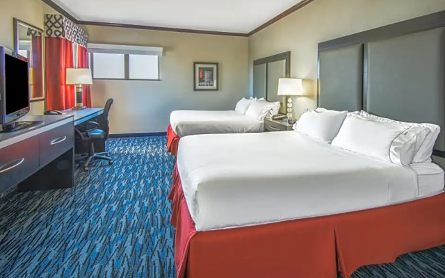Quadruple Suite