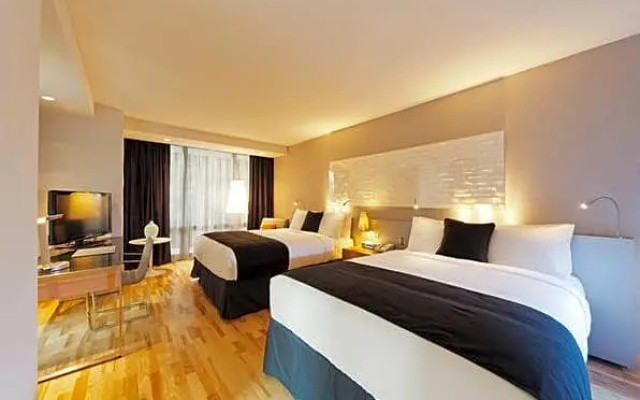 Standard Quadruple room with balcony and with park view
