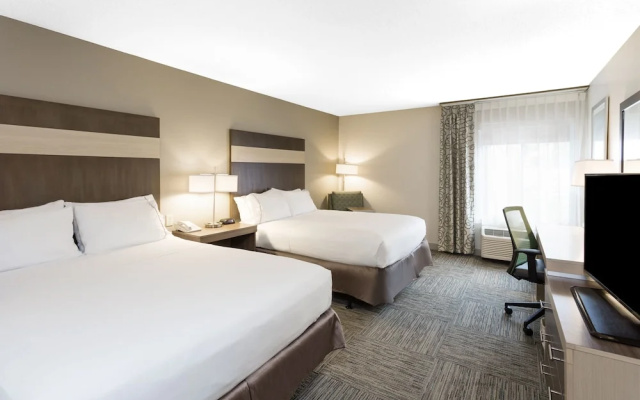 Suite with mountain view