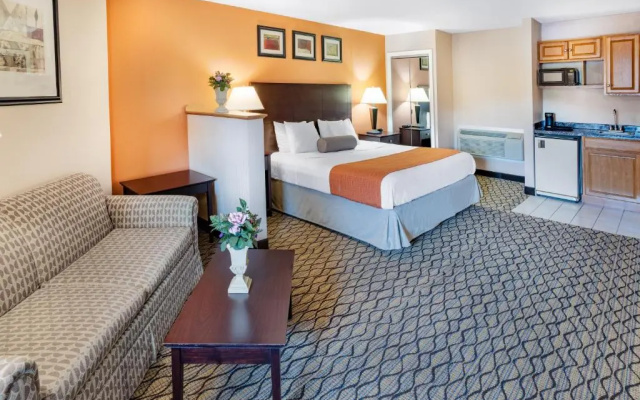 Deluxe Suite