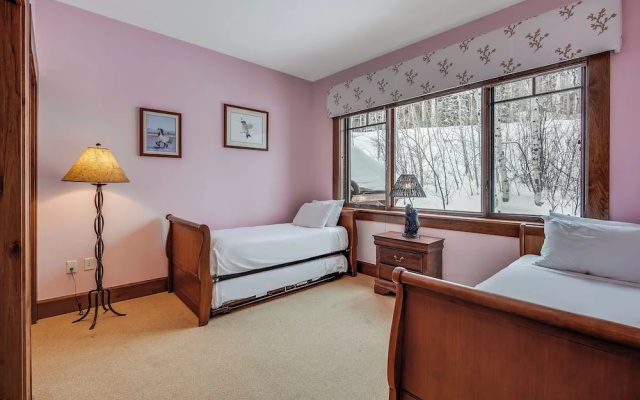4 Bedrooms Platinum room