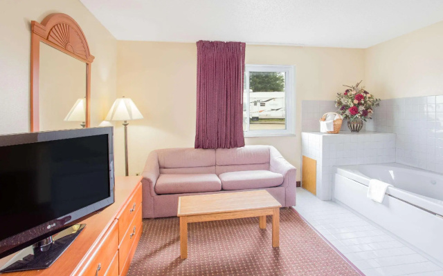 Deluxe Double Suite