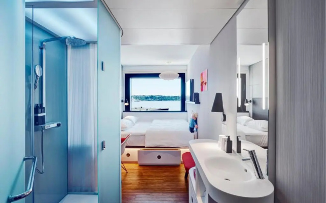 Standard room with ocean view