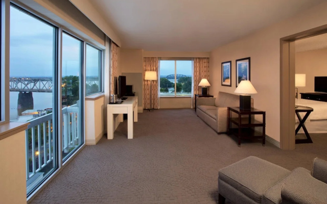 Executive Double Suite with river view