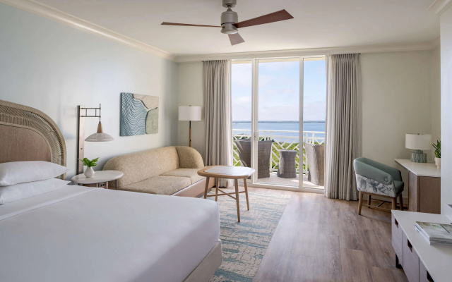 Double room with balcony and with bay view