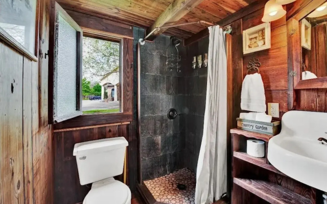 Standard Cottage