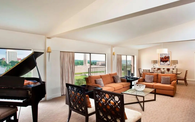 Premium Suite