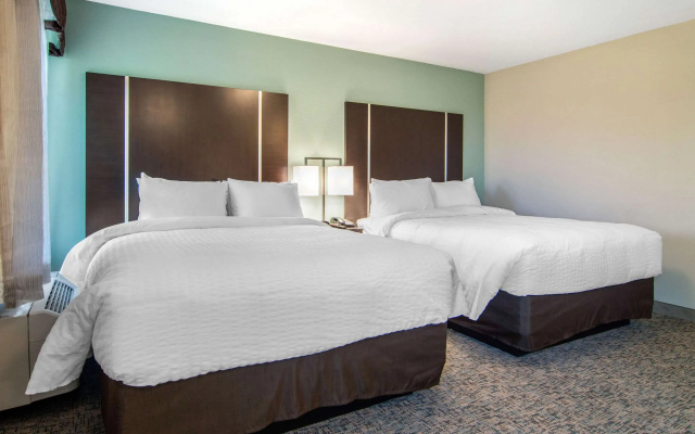Quadruple room