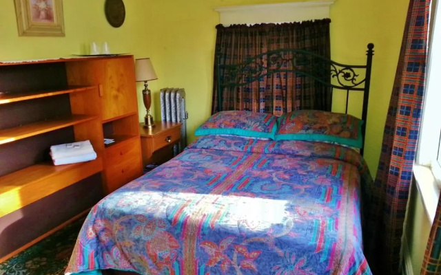 Economy room