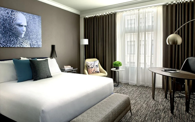 Double room with city view