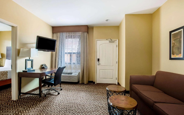 Deluxe Double Suite