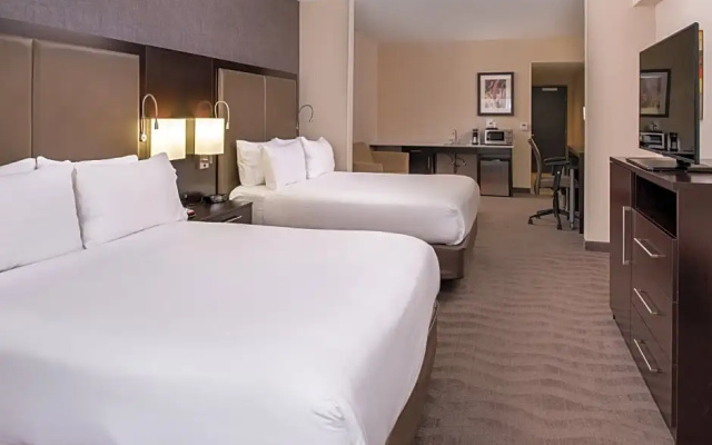 Quadruple Suite