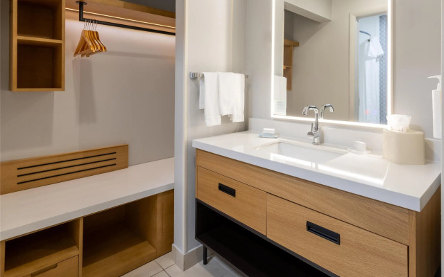 1 Bedroom Double Suite