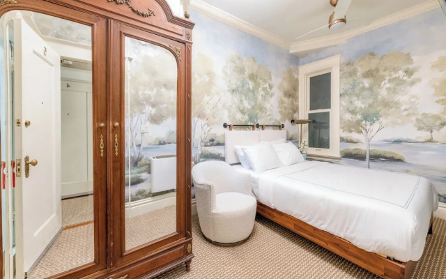 Economy room