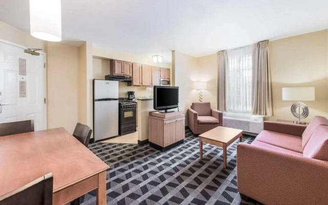 Quadruple Suite