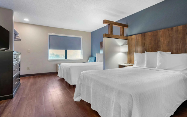 Quadruple Suite